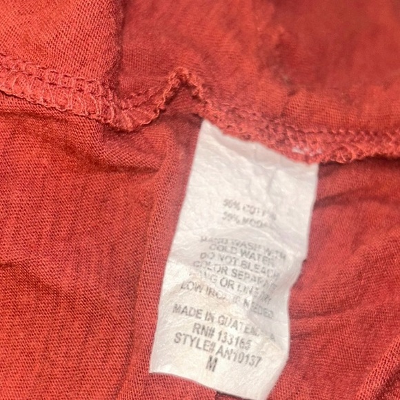 Altar’d State Rust/Brick/Burgundy Bohemian V Neck Ruffle Top - Picture 4 of 4